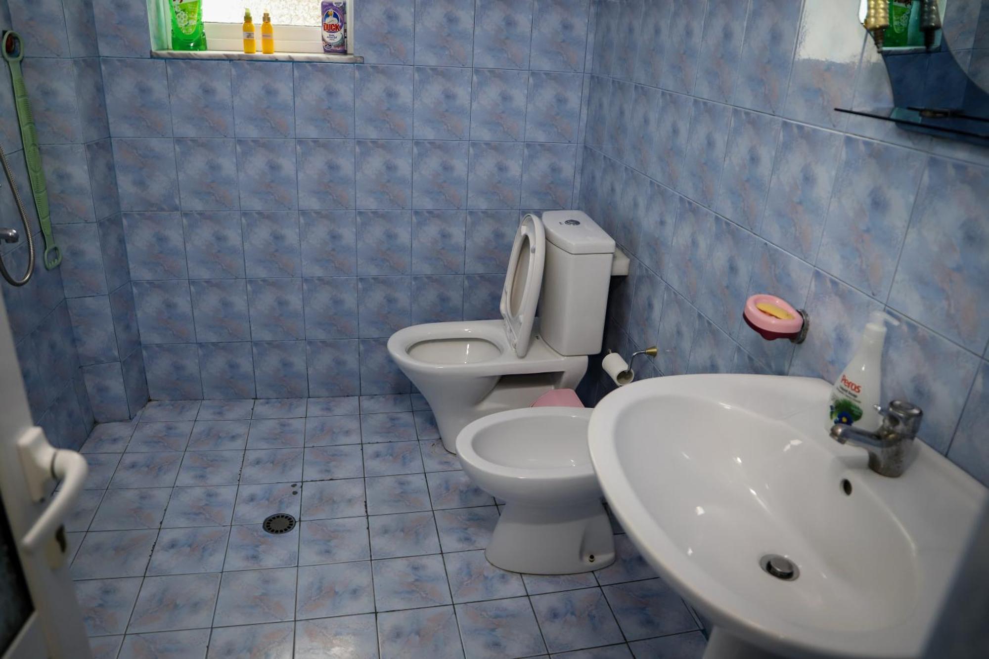Lola'S Apartament Apartment Berat Exterior photo