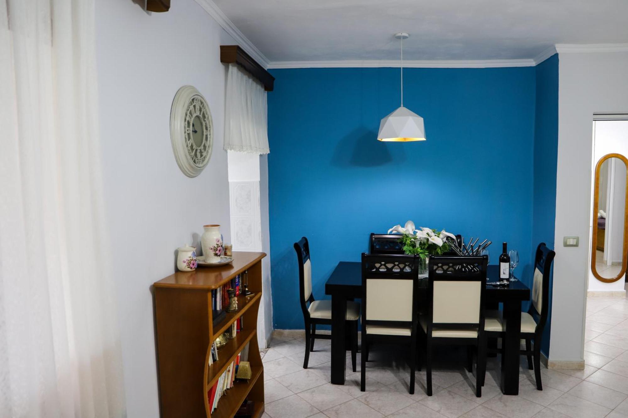 Lola'S Apartament Apartment Berat Exterior photo